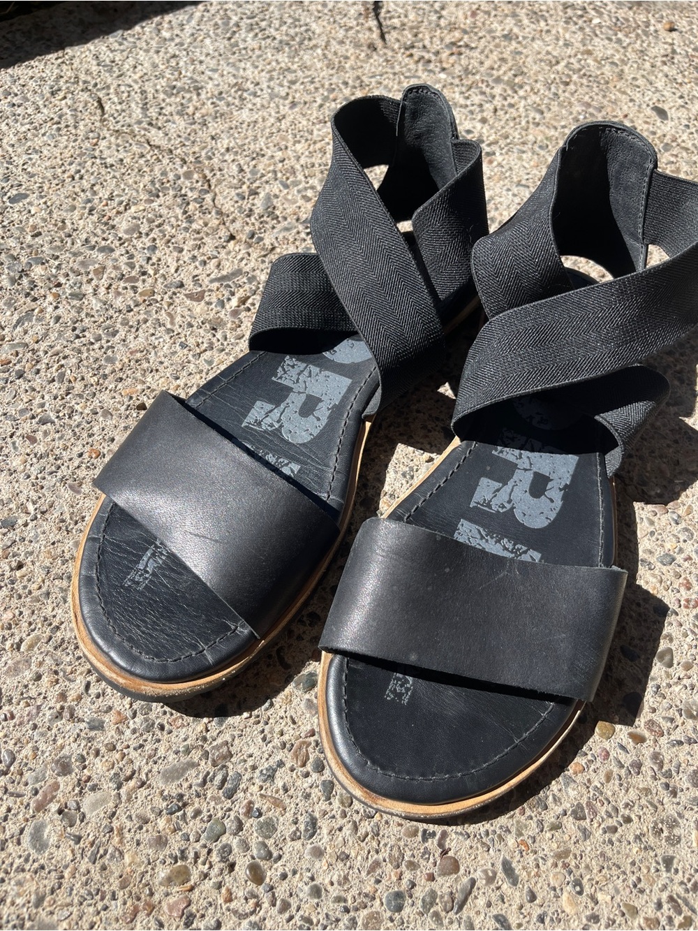 SOREL Women’s Sandals size 9